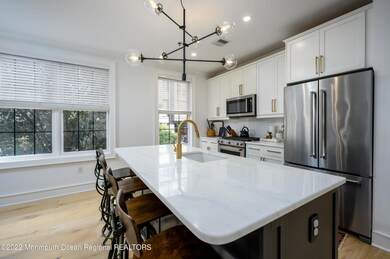 830 Monroe St-10