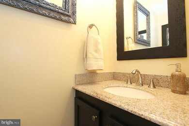 11614 Deer Forest Rd, Reston, VA 20194 - photo 4