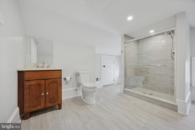 21 S Clinton St unit 2, Doylestown, PA 18901 - photo 4