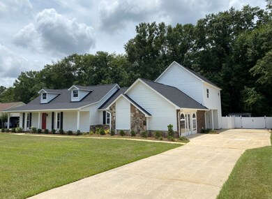 822 Wimbledon Dr, Dothan, AL 36305 - photo 6