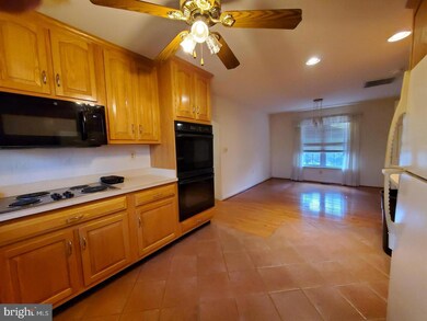 6006 Wolverton Ln, Clinton, MD 20735 - photo 5