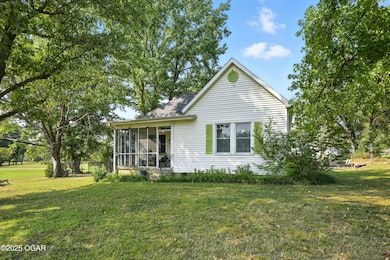 13811 E Noah Rd, Nevada, MO 64772 - photo 2