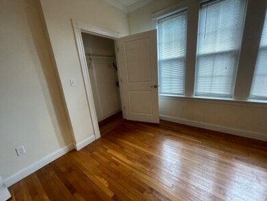 826 Fellsway unit 1, Medford, MA 02155 - photo 4
