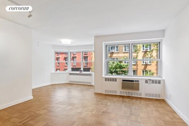 150 E 77th St unit 3D, New York, NY 10021 - photo 4