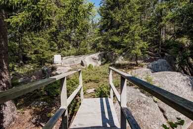 21 Old Quarry Road Stonington-large-025-