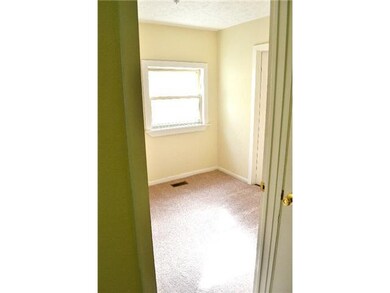 1232 Parkview St, Lansing, MI 48912 - photo 4