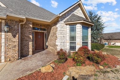 820 Cypress Dr, Ada, OK 74820 - photo 5