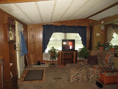 3 Zealand Park unit 3, Seabrook, NH 03874 - photo 4