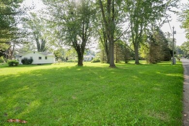 2_7170LakeStreet_101_Location1_LowRes