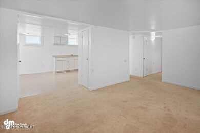 07-Living Room_SLS_-8191