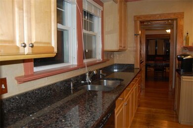 130 University Rd, Brookline, MA 02445 - photo 6