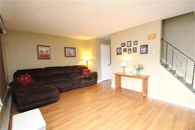 5663 Wedge Ln, Allentown, PA 18106 - photo 2