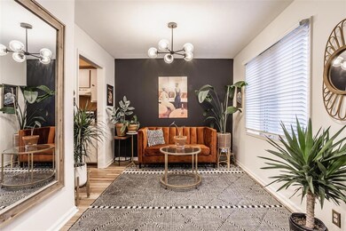 1128 Canterbury Square N, Indianapolis, IN 46260 - photo 6