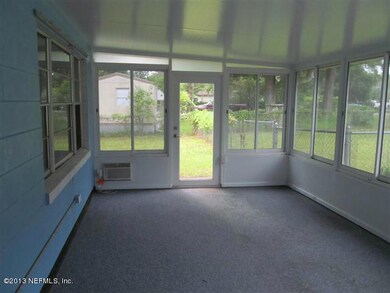 5605 Leslie Rd, Jacksonville, FL 32244 - photo 6