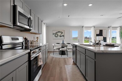 2266 Rock Creek Dr, Tonganoxie, KS 66086 - photo 7