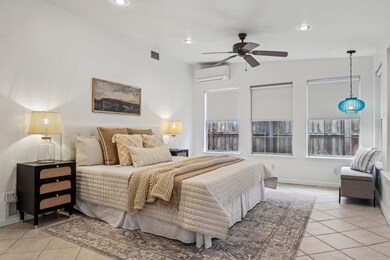 937 Dee Ln, Bedford, TX 76022 - photo 4