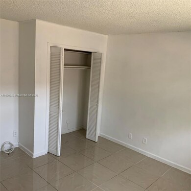 410 SE 4th Ave unit 2, Hallandale Beach, FL 33009 - photo 6