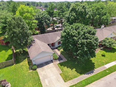 4611 29th St, Columbus, IN 47203 - photo 3