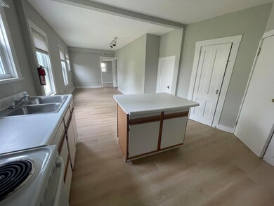 37 Killington Ave unit 3, Rutland, VT 05701 - photo 3