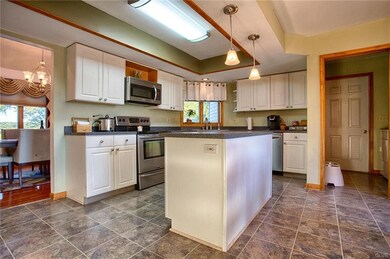 455 Bauer Rd, Bath, PA 18014 - photo 4