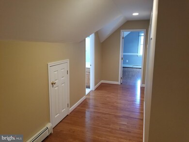 8361 Brock Bridge Rd, Laurel, MD 20724 - photo 5