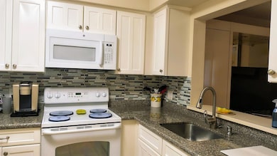 3178 Via Poinciana unit 1020, Lake Worth, FL 33467 - photo 2