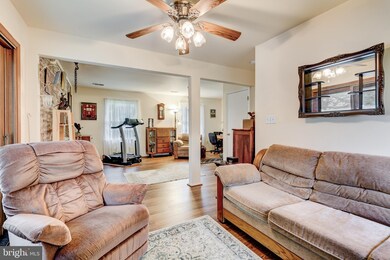 516 Tanglewood Dr, Sykesville, MD 21784 - photo 7