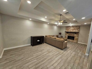 8454 Springtime Ln, Houston, TX 77075 - photo 3