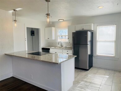 5802 Goodwin Ave, Dallas, TX 75206 - photo 2