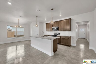 1018 Lexington Dr, Copperas Cove, TX 76522 - photo 2