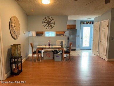 565 Justine - LIVING - DINING 4
