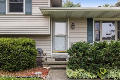 6819 Cardinal Ln, Lansing, MI 48917 - photo 4