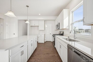 27140 Silo Dr, Saline, MI 48176 - photo 5