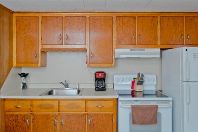 109 Sewall St unit 113, Ludlow, MA 01056 - photo 6