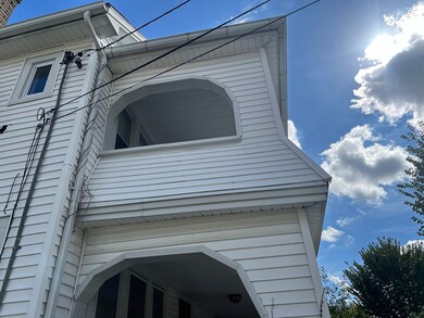 183 Middlesex St, Springfield, MA 01109 - photo 3