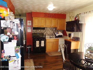 Cedar Kitchen and dining