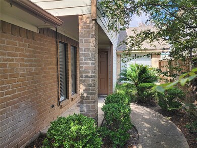 8004 Oakwood Forest Dr, Houston, TX 77040 - photo 2