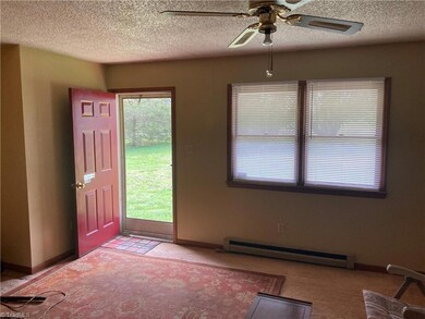 175 Dunlap Gate Rd, Statesville, NC 28625 - photo 3