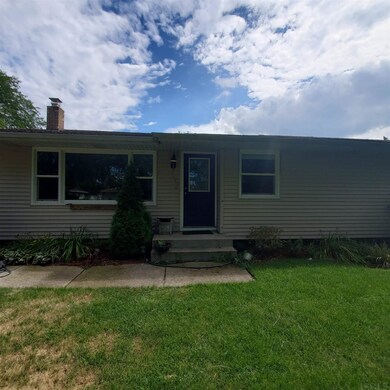 2440 Chippewa Dr, Elkhart, IN 46517 - photo 2