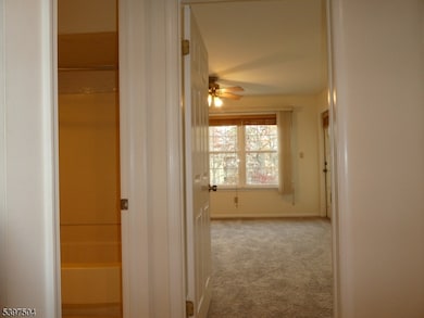 1109 Stoneridge Cir unit 9, Helmetta, NJ 08828 - photo 4