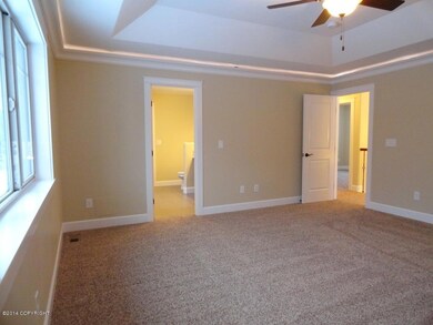 Master Bedroom2