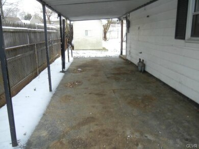 1515 Valley Rd, Bethlehem, PA 18018 - photo 2