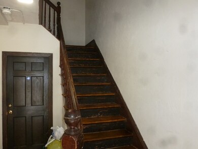 630 Pleasant St unit 2, Worcester, MA 01602 - photo 2