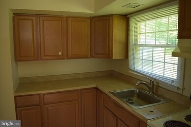 7415 Rogues Rd, Nokesville, VA 20181 - photo 3