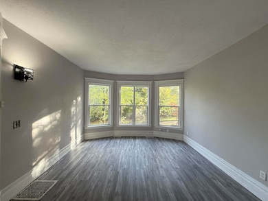 93 Goguac St E, Battle Creek, MI 49015 - photo 7