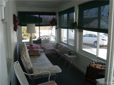 Porch - Enclosed Main unit enclosed porch