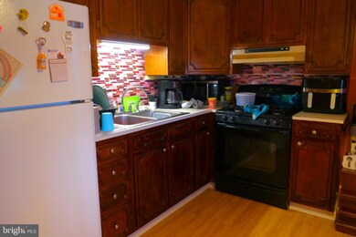 1224 Robeson St, Reading, PA 19604 - photo 6