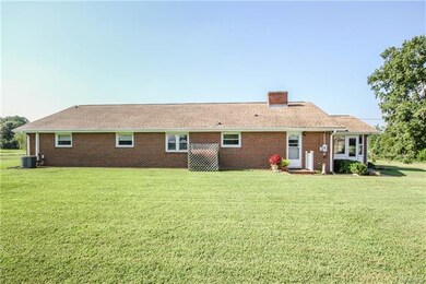 6900 Laurel Spring Rd, Prince George, VA 23875 - photo 2