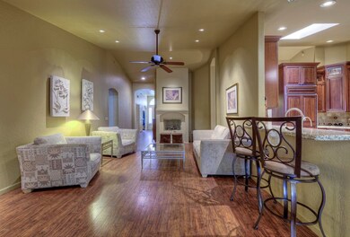 007_Breakfast Bar ~ Family Room