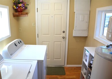 112 Barbara Ln, Everett, WA 98203 - photo 5